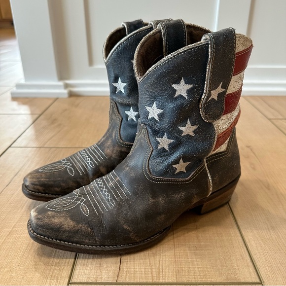 Roper American Beauty Cowboy Boots - Picture 3 of 9